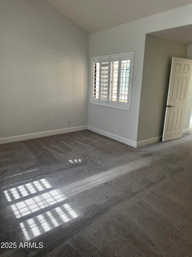 Building Photo - 7960 E Pepper Tree Ln