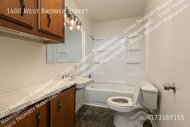 Building Photo - 1400 W Brower St