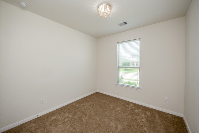 Building Photo - 4614 Westgreen Rdg Rd