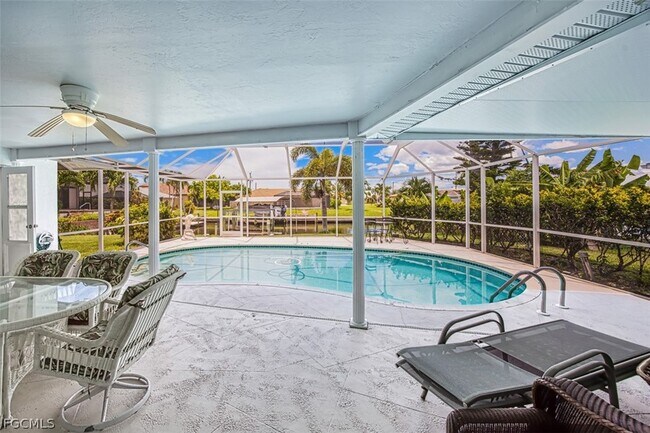 Building Photo - 5036 SW 9th Pl