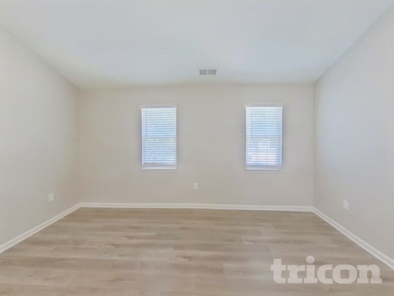 Building Photo - 9022 Jaldena Dr