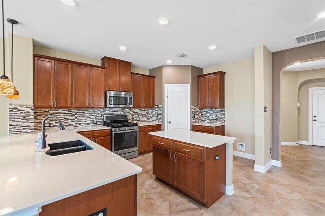 Building Photo - 100 Speckle Park Dr