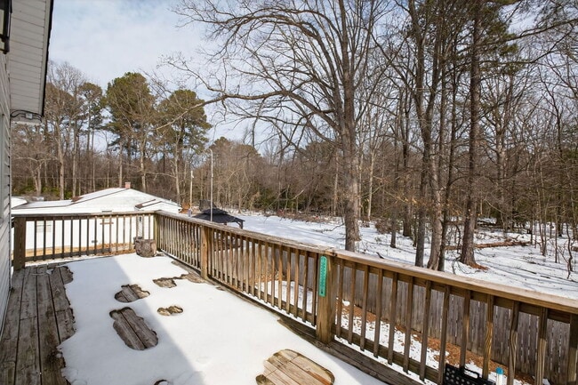 Building Photo - 40077 Big Chestnut Rd