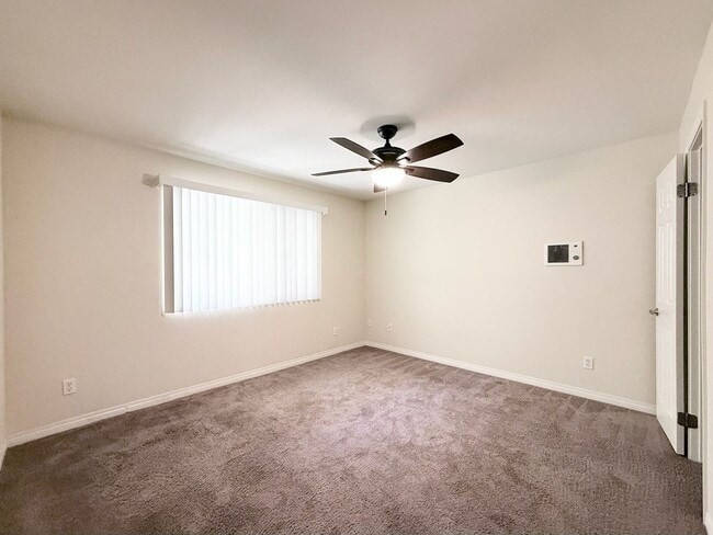 Building Photo - Second Story 1 Bedroom / 1 Bath Condo Near SDSU - Pets ok