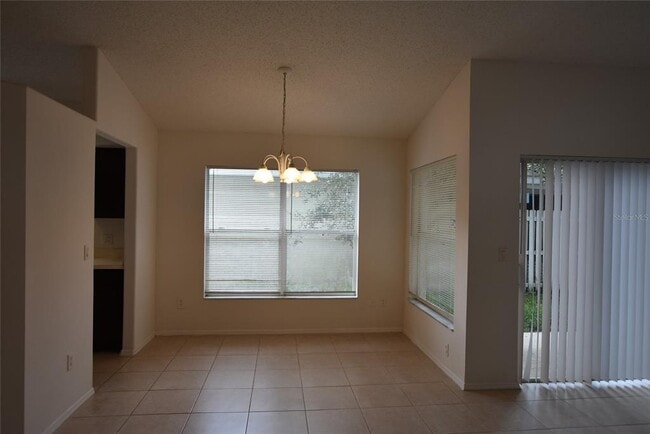 Building Photo - 3240 Brewster Dr