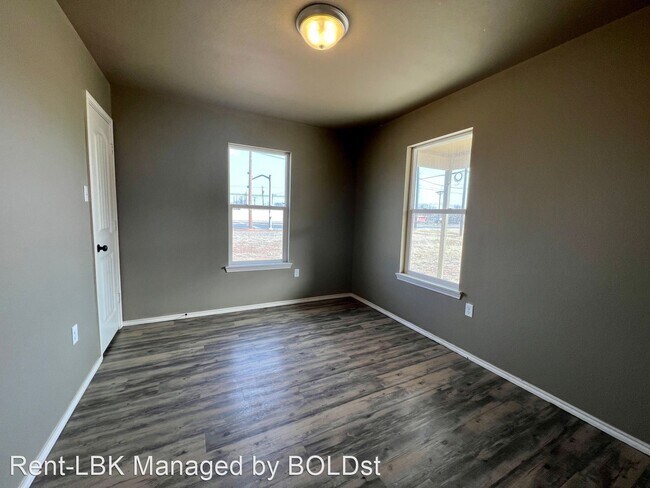 Building Photo - 3 br, 2 bath House - 1518 E 28th Street