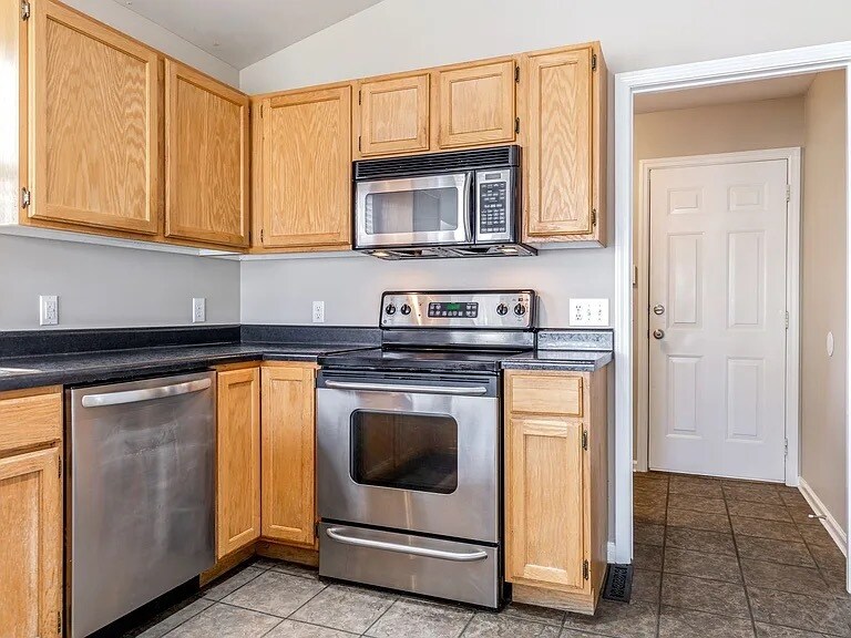 Building Photo - 7546 Cinnamon Teal Dr