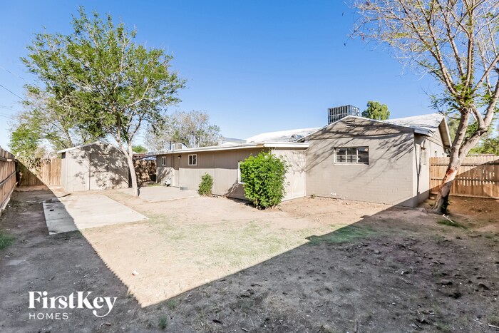 Building Photo - 2041 W Georgia Ave