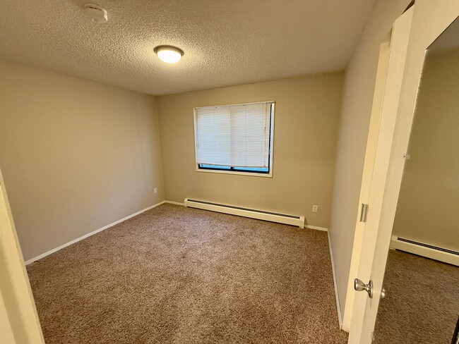 Bedroom 2 - 2808 Iris Dr