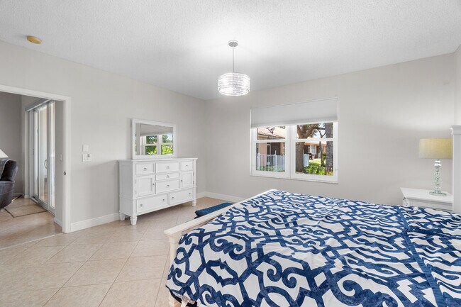 Building Photo - 2473 S Coral Trace Cir