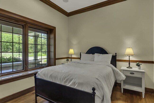 Building Photo - 1774 State Hwy UU