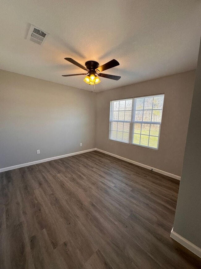 Building Photo - 3 Bed 2 Bath New Construction Home