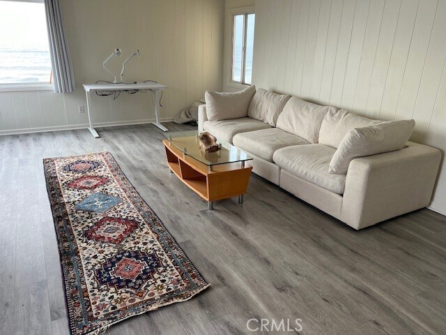 Building Photo - 1561 Ocean Front St