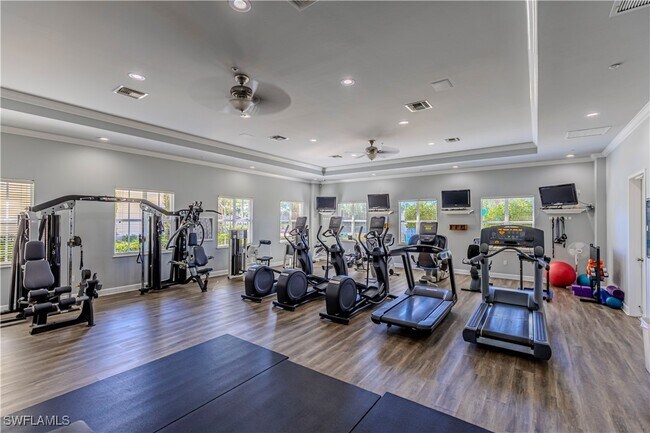 Building Photo - 1761 Tarpon Bay Dr S