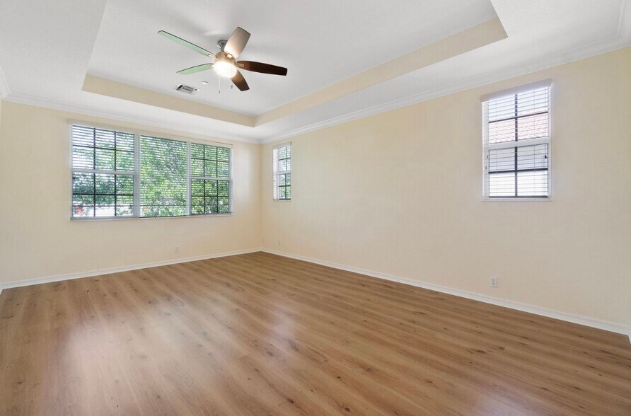 Building Photo - 84 Nottingham Pl