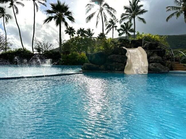 Building Photo - Partly Furnished 2 Bedroom, 2 Bathroom, 2 Parking (Mauna Luan Hawaii Kai)