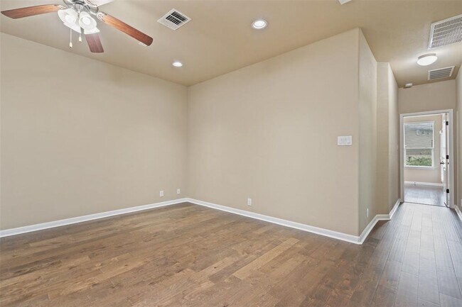 Building Photo - 7324 Bandera Ranch Trail