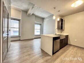 Building Photo - 306 E. 12th St.-903