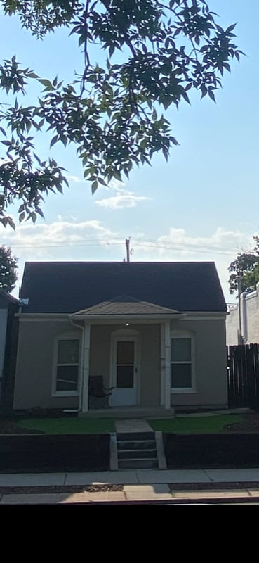 Building Photo - 831 Elati St