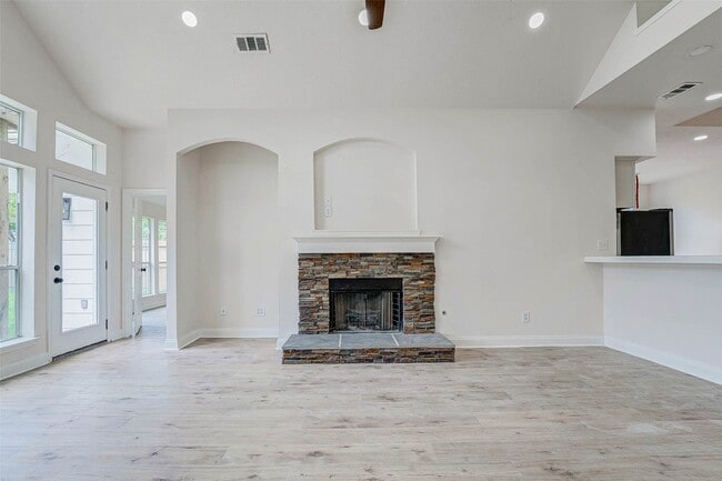 Building Photo - 10615 Indian Paintbrush Ln