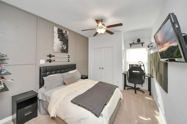 Building Photo - 8847 Morning Glow Dr