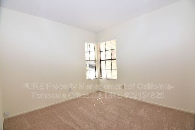 Building Photo - 25424 Boxelder Dr