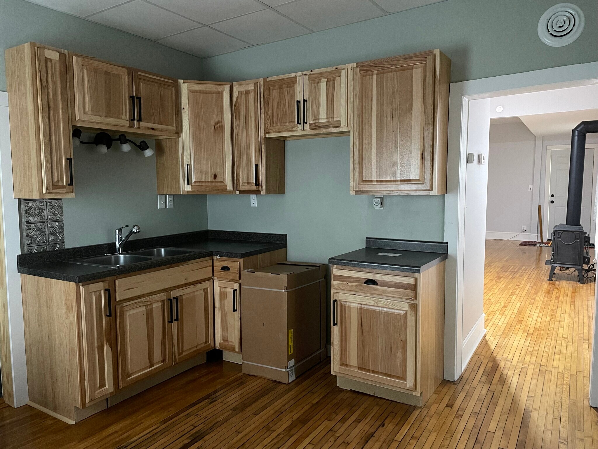 Kitchen- new appliances coming soon - 220 S 61st Ave W