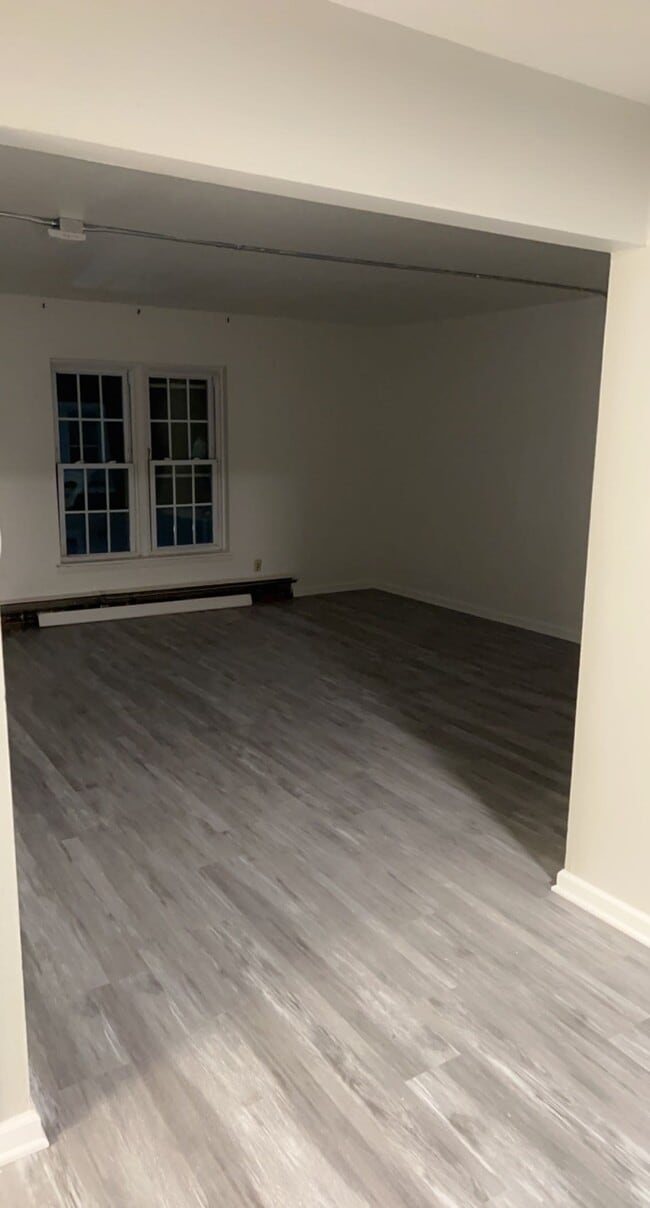 Building Photo - 9500 N Green Bay Rd