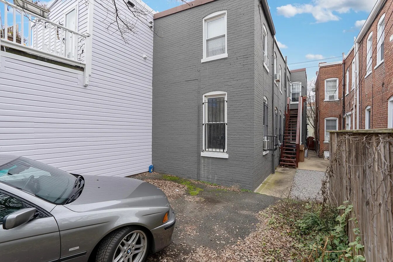 Building Photo - 109 N Patrick St