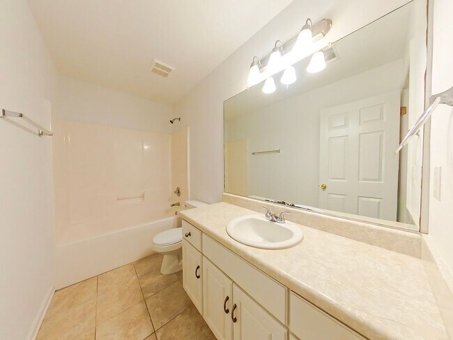 Building Photo - Grovetown Home!