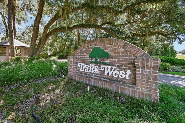 Building Photo - 748 Old Treeline Trail