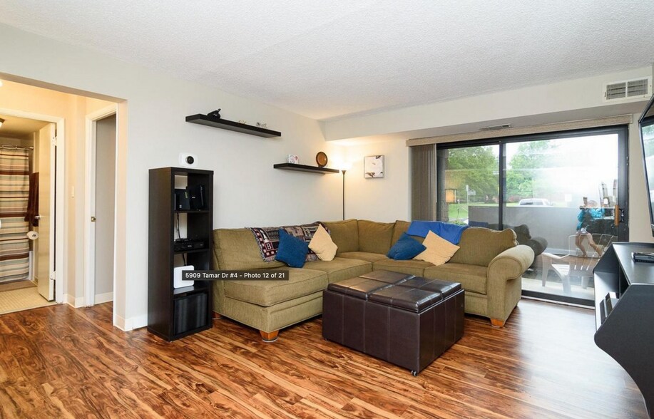 Building Photo - 5909 Tamar Dr