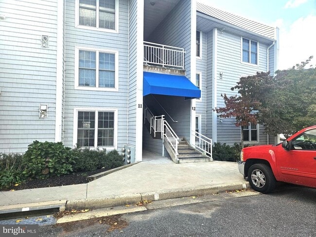 Building Photo - 12 Owens Landing Ct