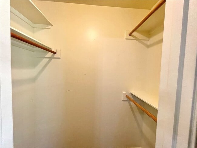 Building Photo - 4508 Kensington Rd