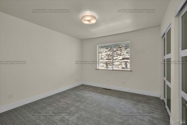 Building Photo - Beautifully updated-Stunning Views in Pope Valley "First Month Rent Free"