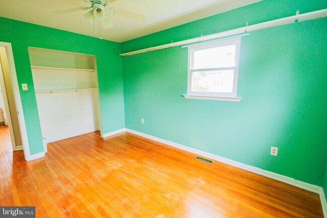 Building Photo - 300 MacClelland Ave