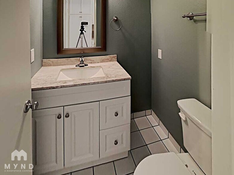 Building Photo - 3627 Cheshire Ave