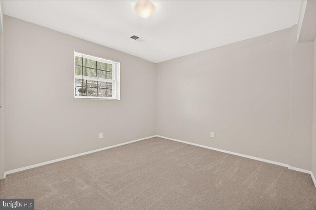 Building Photo - 11905 Hunters Ln