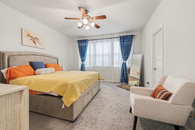 Building Photo - 10011 Brickhouse Dr