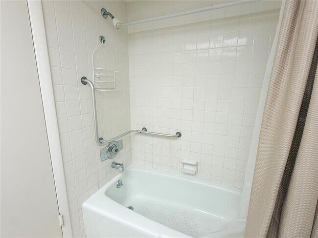 Building Photo - 4880 Locust St NE