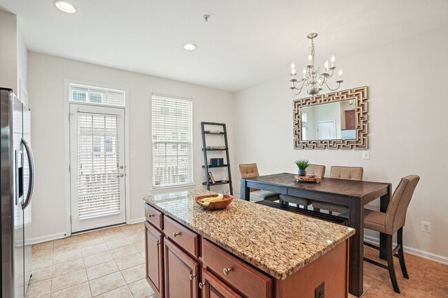 Building Photo - Amazing Opportunity in The Villages at Dak...