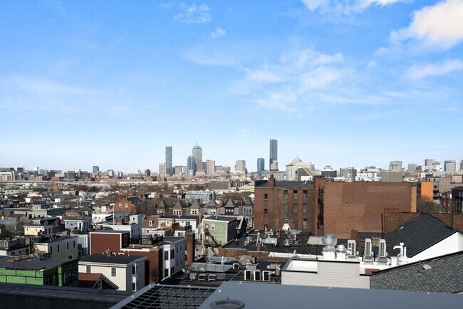 Building Photo - 457 W Broadway