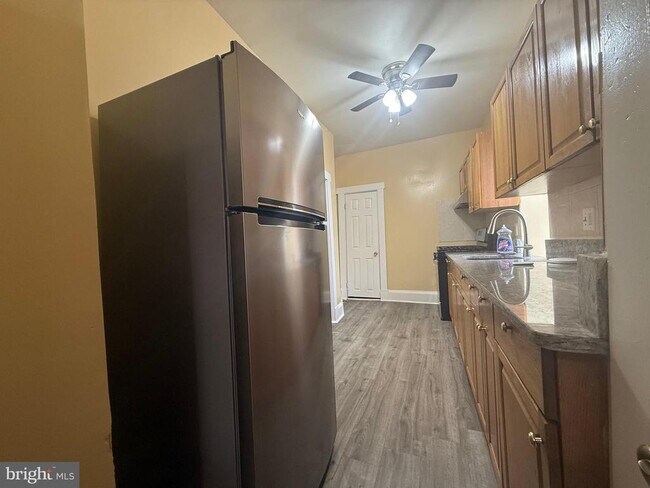 Building Photo - 720 Springfield Ave