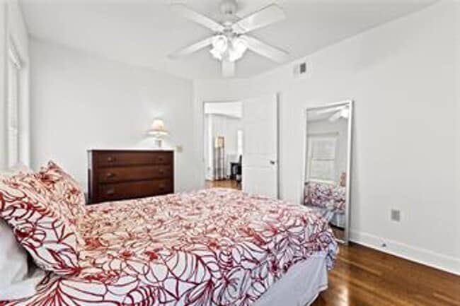 Building Photo - {4555 #205} Ponce De Leon Condo Available ...