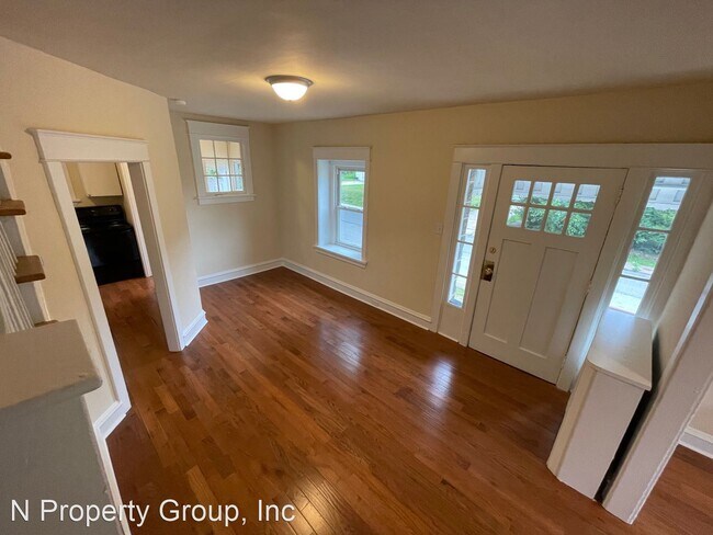 Building Photo - 3 br, 1 bath House - 143 Highland Ave