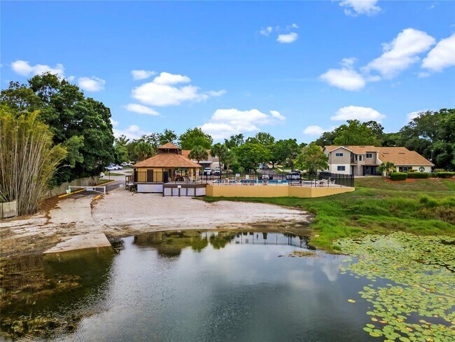 Building Photo - 638 Olympic Dr