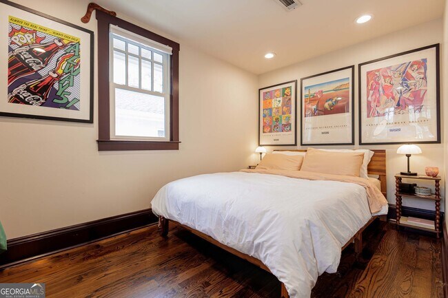 Building Photo - 1446 Metropolitan Ave SE