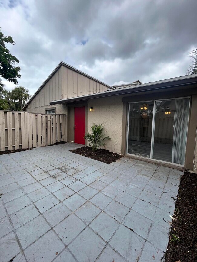 Building Photo - 2229 NW 59th Ave