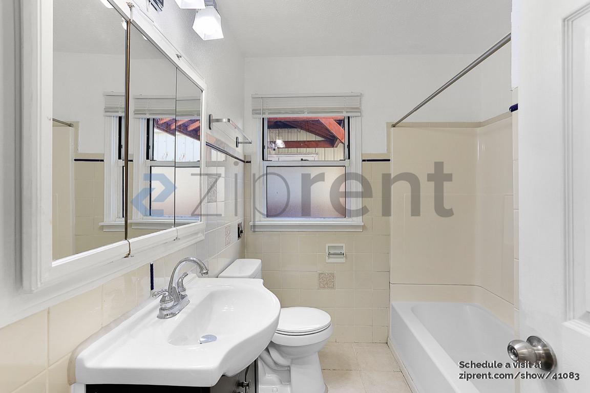 Building Photo - 11246 1st Ave S