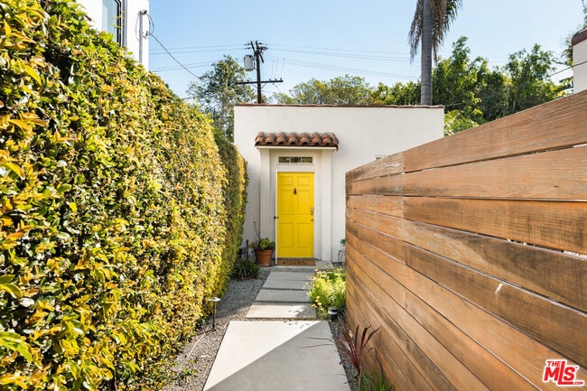 Building Photo - 436 N La Jolla Ave